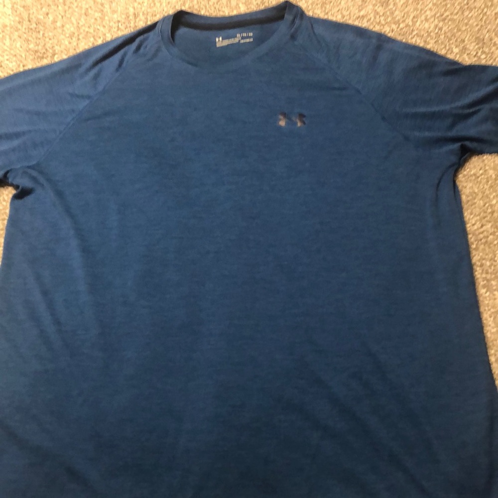Under Armour men’s heat gear T-shirt size XL blue